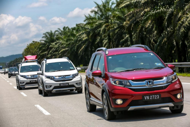2018 Honda BR-V Price, Reviews and Ratings by Car Experts 